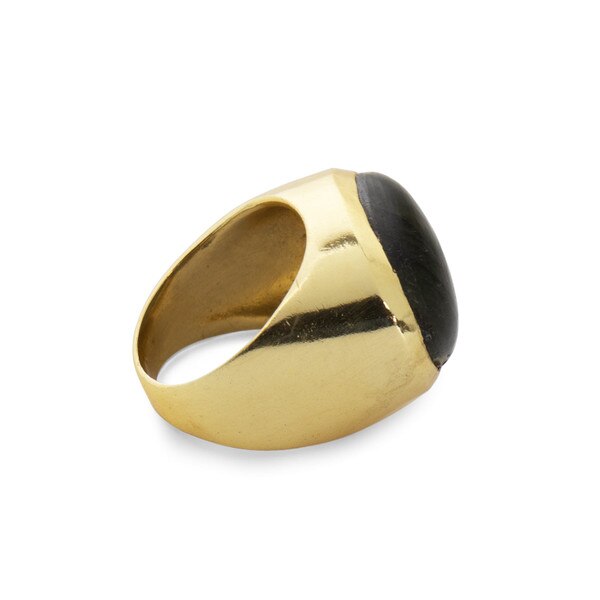 Aries Ring (Labradorite) Lifestyle 196